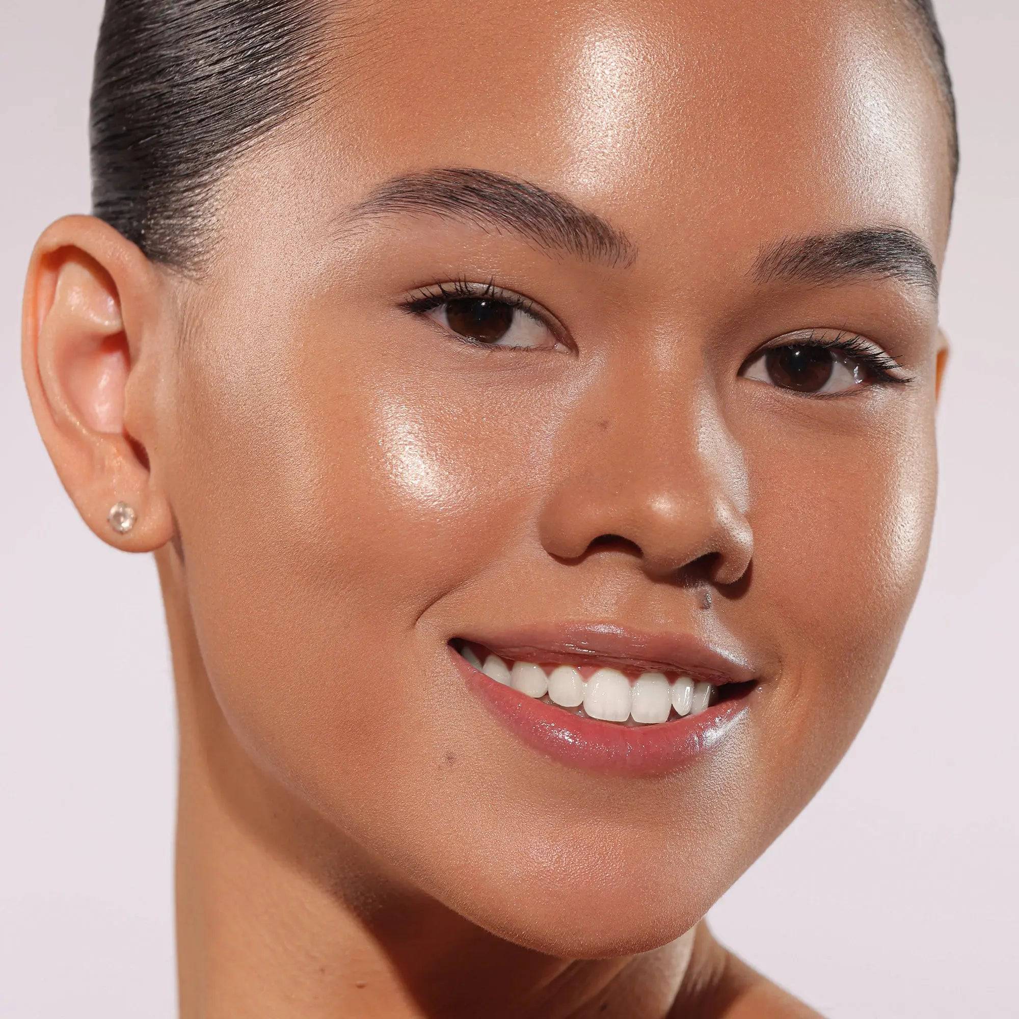 Natasha Denona Hy-Gen Skincare Infused Glow Beautifier - Image 2